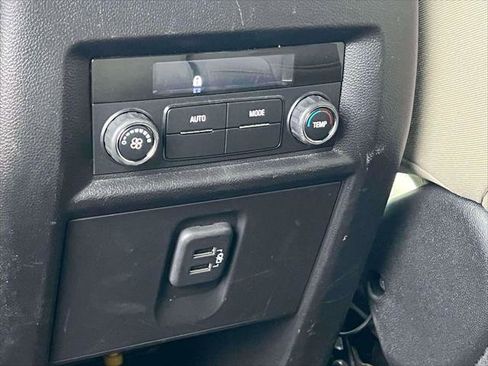 Used 2023 Chevrolet Traverse LS image 14