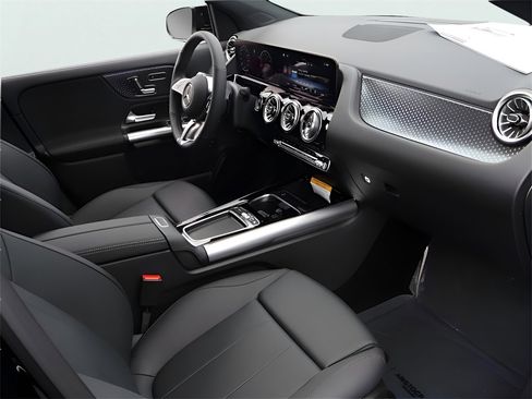 New 2025 Mercedes-Benz GLA 250 4MATIC image 20