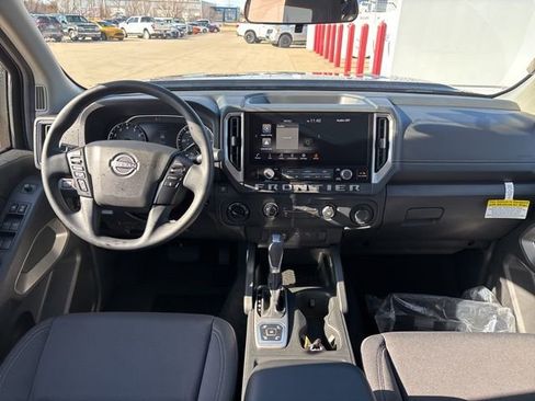 New 2026 Nissan Frontier SV w/ Tow Package AWD/4WD image 10