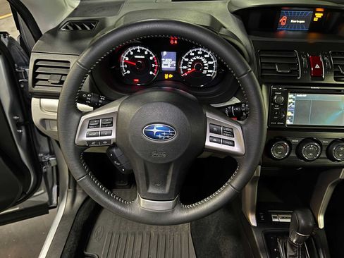 Used 2015 Subaru Forester 2.5i Touring w/ Eyesight & Navigation System AWD/4WD image 29