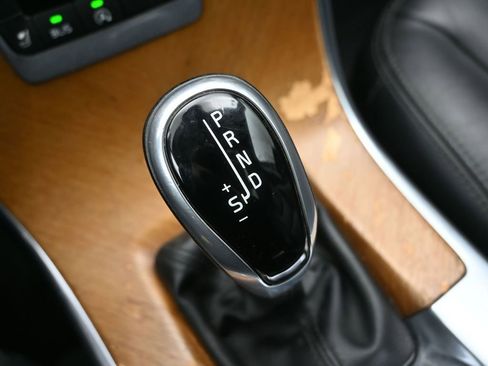 Used 2017 Volvo XC60 T5 Inscription w/ Preferred Option Package image 15