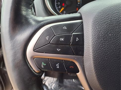 Used 2020 Jeep Grand Cherokee Overland image 28