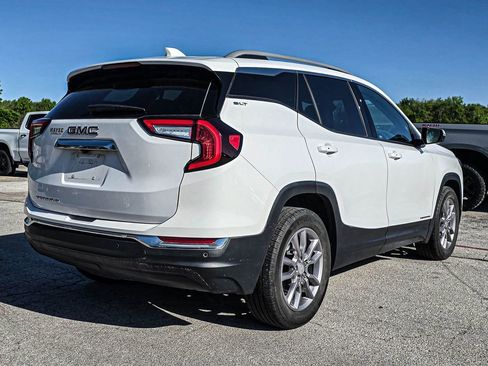 Used 2022 GMC Terrain SLT w/ Infotainment Package II image 6