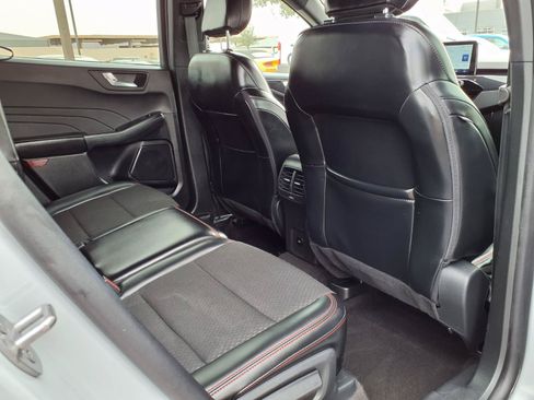 Certified 2025 Ford Escape ST-Line Select AWD/4WD image 13