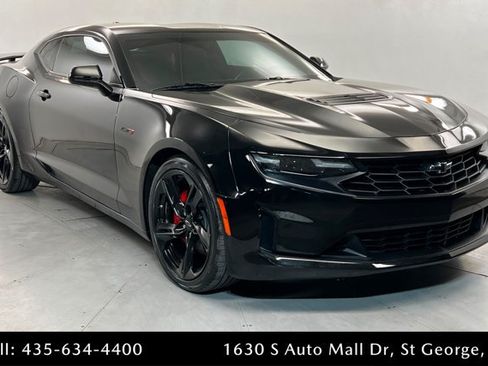 Used 2023 Chevrolet Camaro LT w/ Technology Package RWD image 7