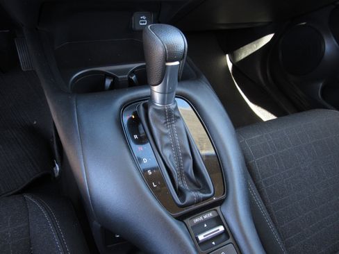 Used 2024 Honda HR-V LX image 20