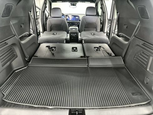 New 2026 Chevrolet Traverse LT w/ Driver Confidence Package AWD/4WD image 29