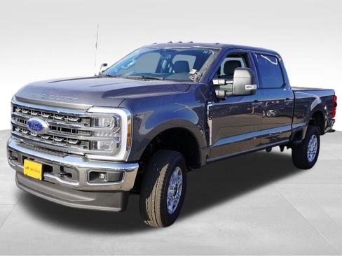 New 2026 Ford F250 XLT w/ XLT Premium Package image 7