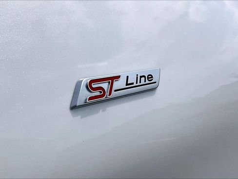 Certified 2024 Ford Explorer ST-Line w/ Class IV Trailer Tow Package AWD/4WD image 8