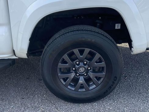 Used 2023 Toyota Tacoma SR5 w/ Technology Package image 8