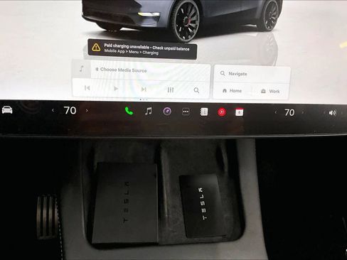 Used 2023 Tesla Model Y Performance image 35