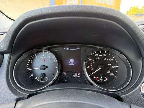 Used 2017 Nissan Rogue Sport SV image 24