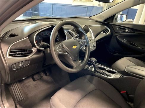 Used 2023 Chevrolet Malibu LT FWD image 8