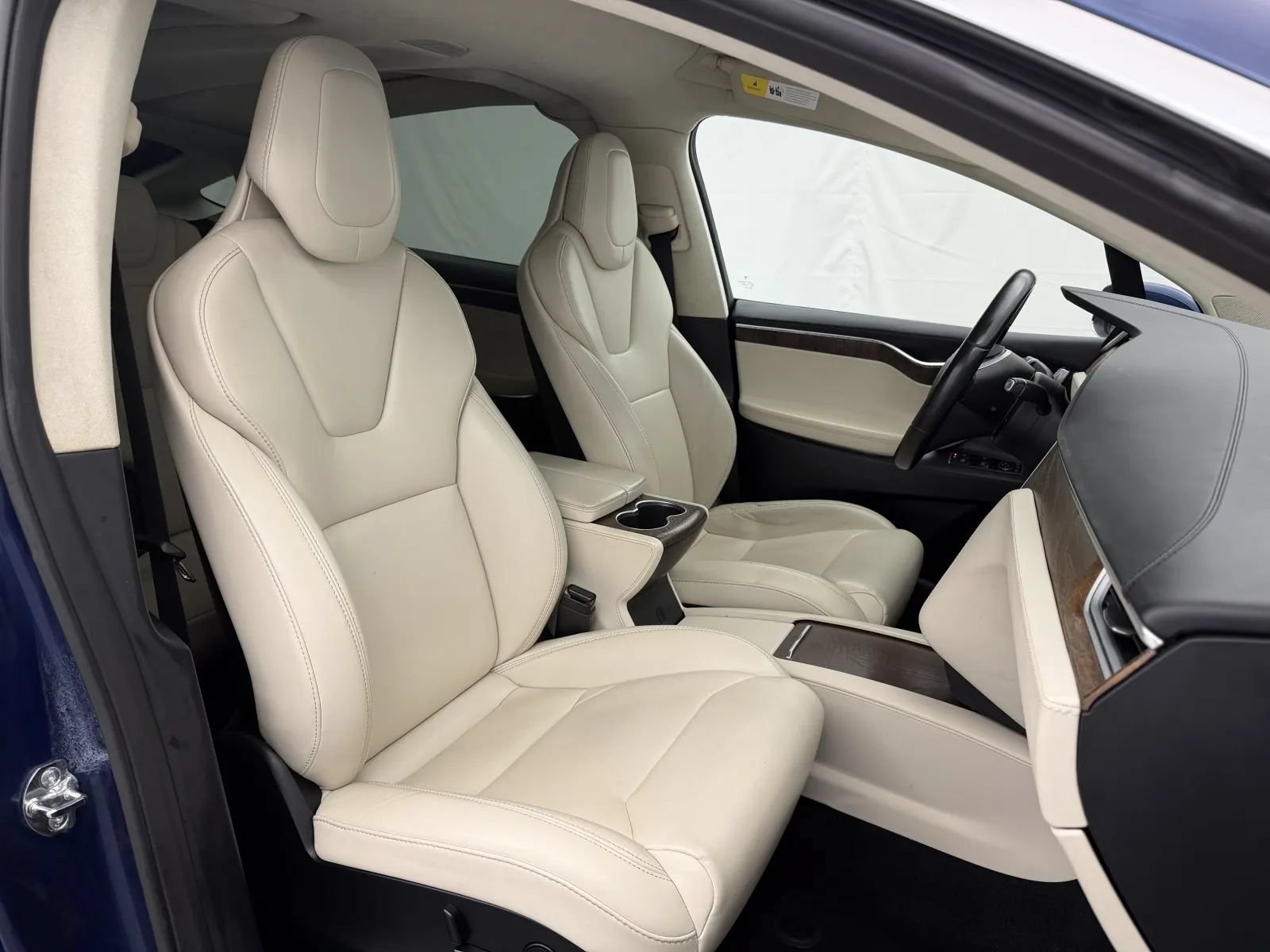 Used 2018 Tesla Model X 75D AWD/4WD image 30