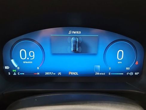 Used 2025 Ford Escape Platinum AWD/4WD image 25