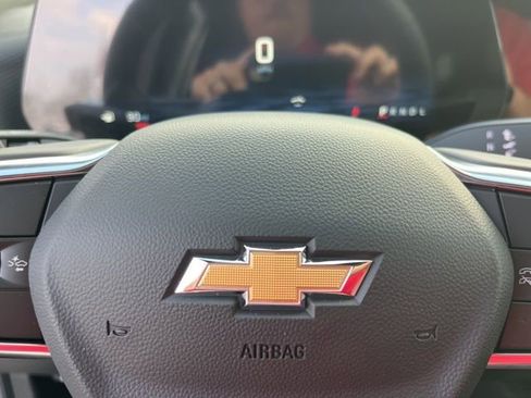 New 2026 Chevrolet Equinox LT w/ Convenience Package II image 40