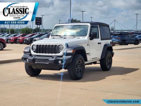 Used 2025 Jeep Wrangler Sport AWD/4WD image 3
