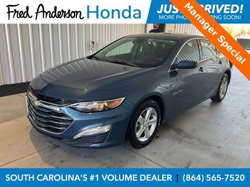 Used 2024 Chevrolet Malibu LT image 1
