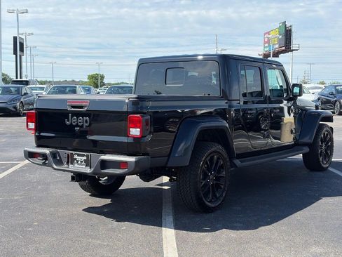 Used 2025 Jeep Gladiator Sport AWD/4WD image 5
