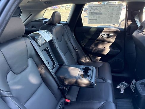 New 2026 Volvo XC60 T8 Ultra AWD/4WD image 17
