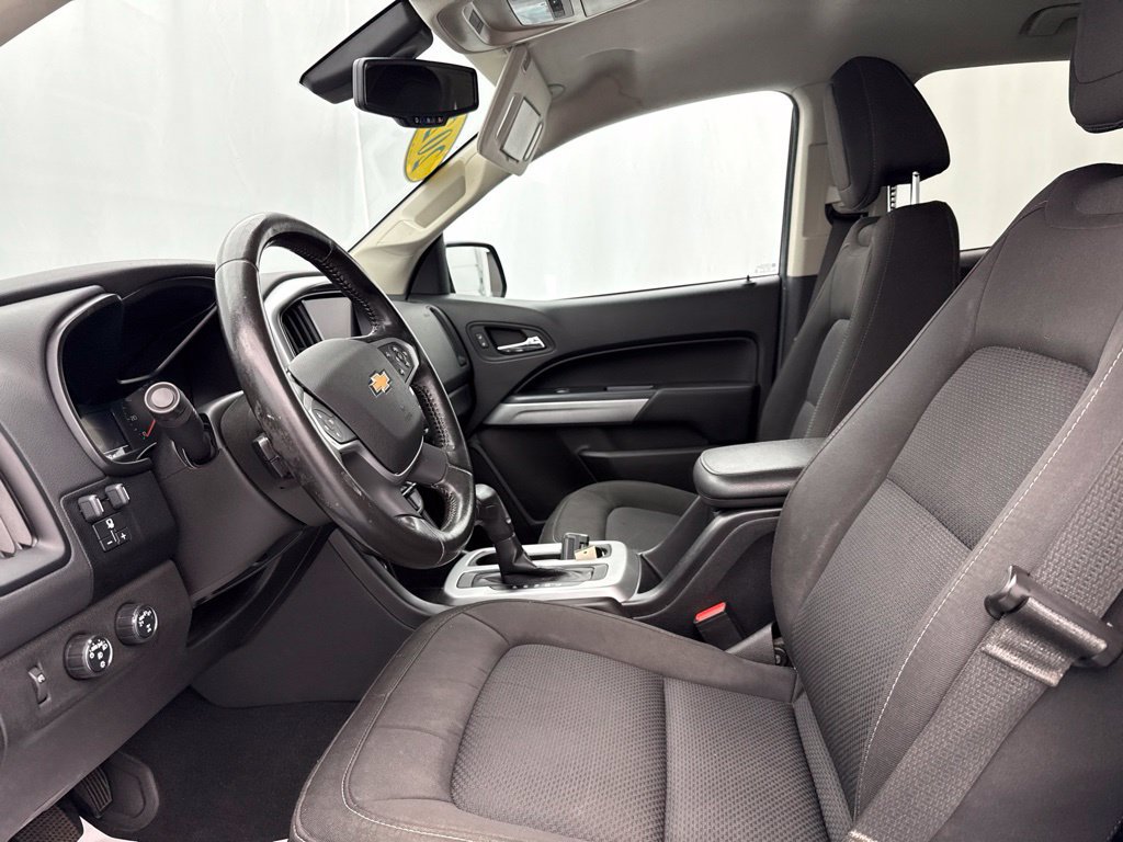 Used 2021 Chevrolet Colorado LT w/ LT Convenience Package AWD/4WD image 16