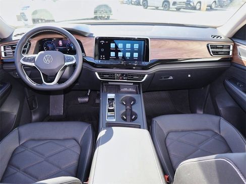 New 2026 Volkswagen Atlas SE AWD/4WD image 17
