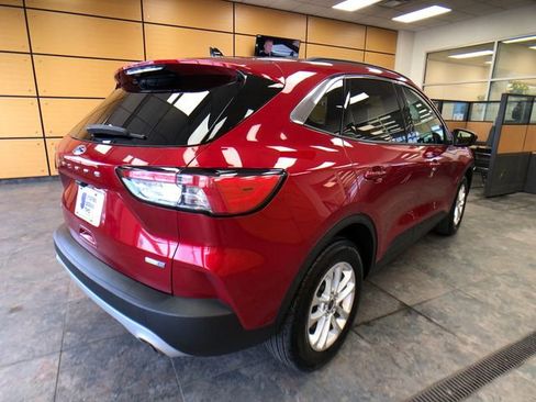 Certified 2020 Ford Escape SE AWD/4WD image 7