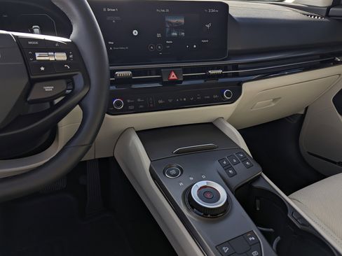 Used 2026 Kia Sportage SX Prestige image 10