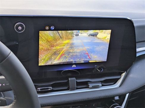 New 2026 Chevrolet Equinox LT image 17