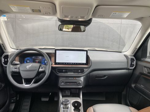 Used 2025 Ford Bronco Sport Outer Banks w/ Outer Banks Tech Package+ image 45