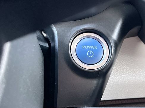 Used 2024 Toyota Sienna XLE AWD/4WD image 25