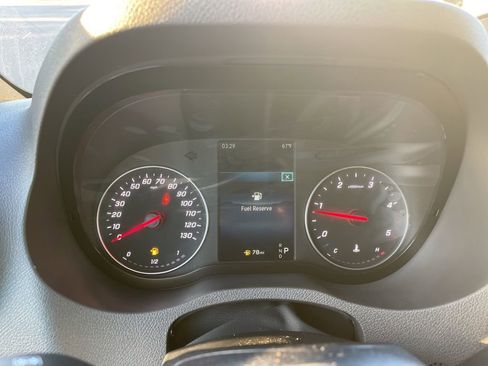 Used 2025 Mercedes-Benz Sprinter 2500 image 20