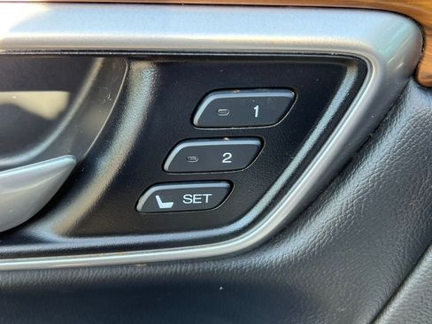 Used 2021 Honda CR-V Touring image 17