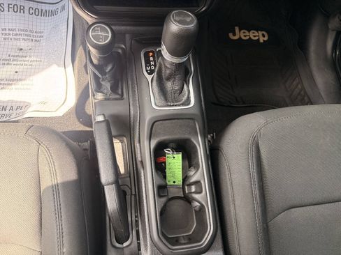 Used 2020 Jeep Wrangler Unlimited Sport S AWD/4WD image 18