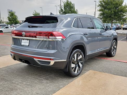 New 2026 Volkswagen Atlas Cross Sport SEL AWD/4WD image 4