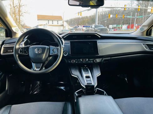 Used 2018 Honda Clarity Sedan 4D image 25