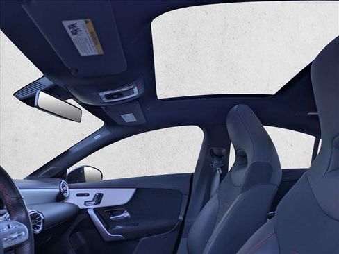 Used 2023 Mercedes-Benz CLA 250 image 17