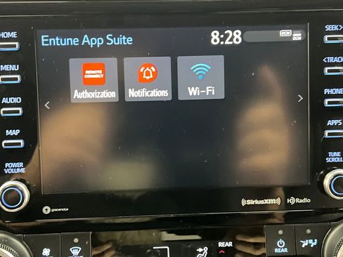 Used 2020 Toyota Highlander XLE image 60