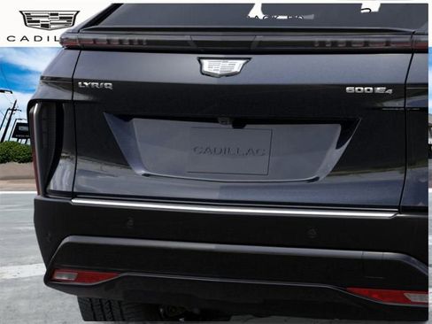 New 2025 Cadillac Lyriq Luxury image 14
