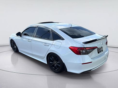 Used 2023 Honda Civic EX image 4