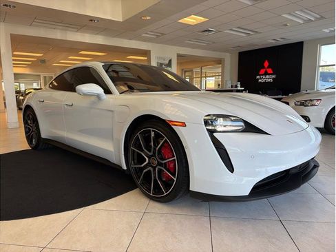 Used 2024 Porsche Taycan 4S AWD/4WD image 3