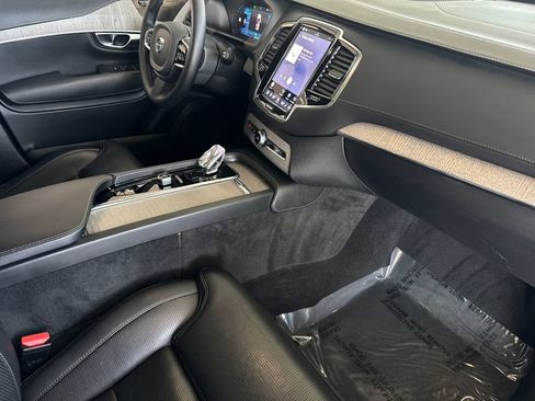Certified 2023 Volvo XC90 T8 Ultimate AWD/4WD image 16