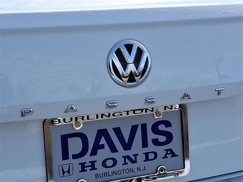 Used 2022 Volkswagen Passat 2.0T SE image 29