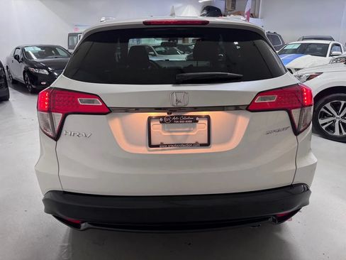 Used 2021 Honda HR-V Sport image 4