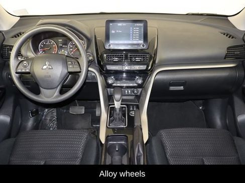 Used 2024 Mitsubishi Eclipse Cross LE AWD/4WD image 11