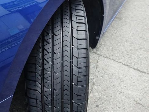 Used 2012 Chevrolet Cruze LTZ image 25