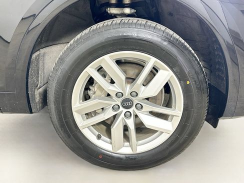 Used 2023 Audi Q5 2.0T Premium w/ Convenience Package AWD/4WD image 11