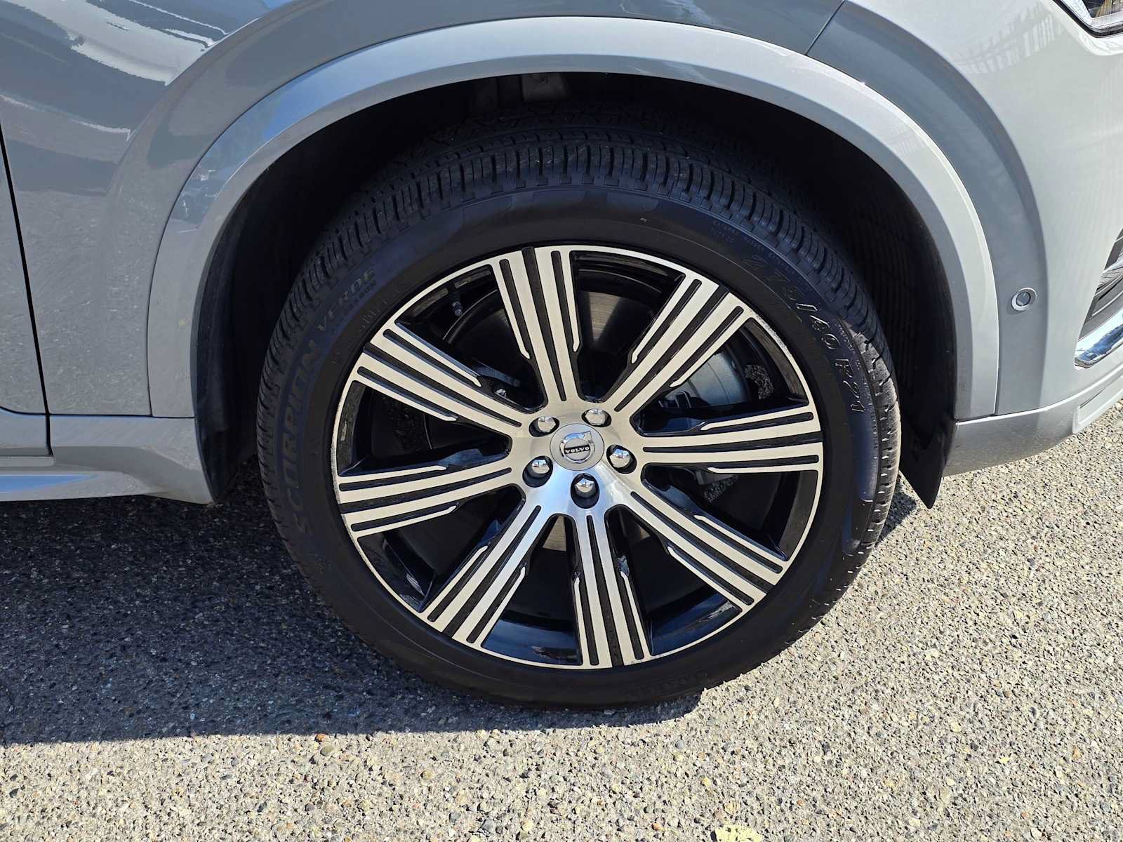 Certified 2025 Volvo XC90 T8 Ultra w/ Protection Package Premier AWD/4WD image 9