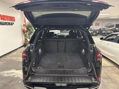 Used 2019 BMW X5 xDrive40i w/ Premium Package 2 image 20