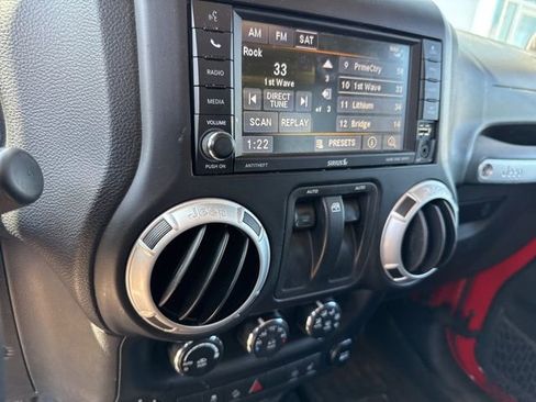 Used 2014 Jeep Wrangler Sahara w/ Connectivity Group image 11